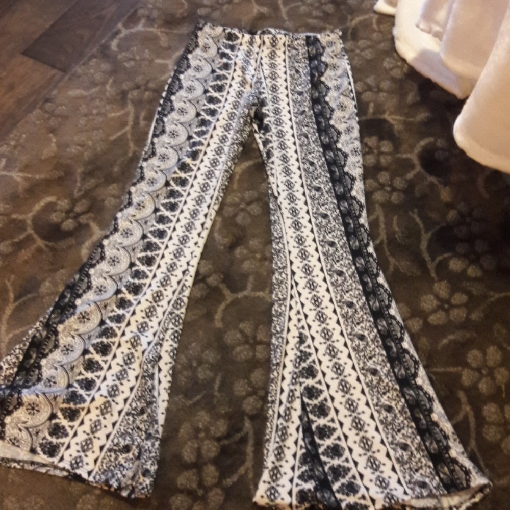 Black & white hippie style pants